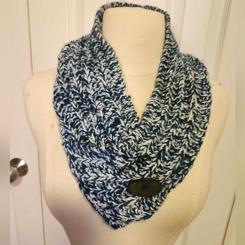 Cozy Blue Knit Scarf
